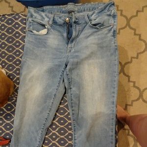 American Eagle Light wash jeans